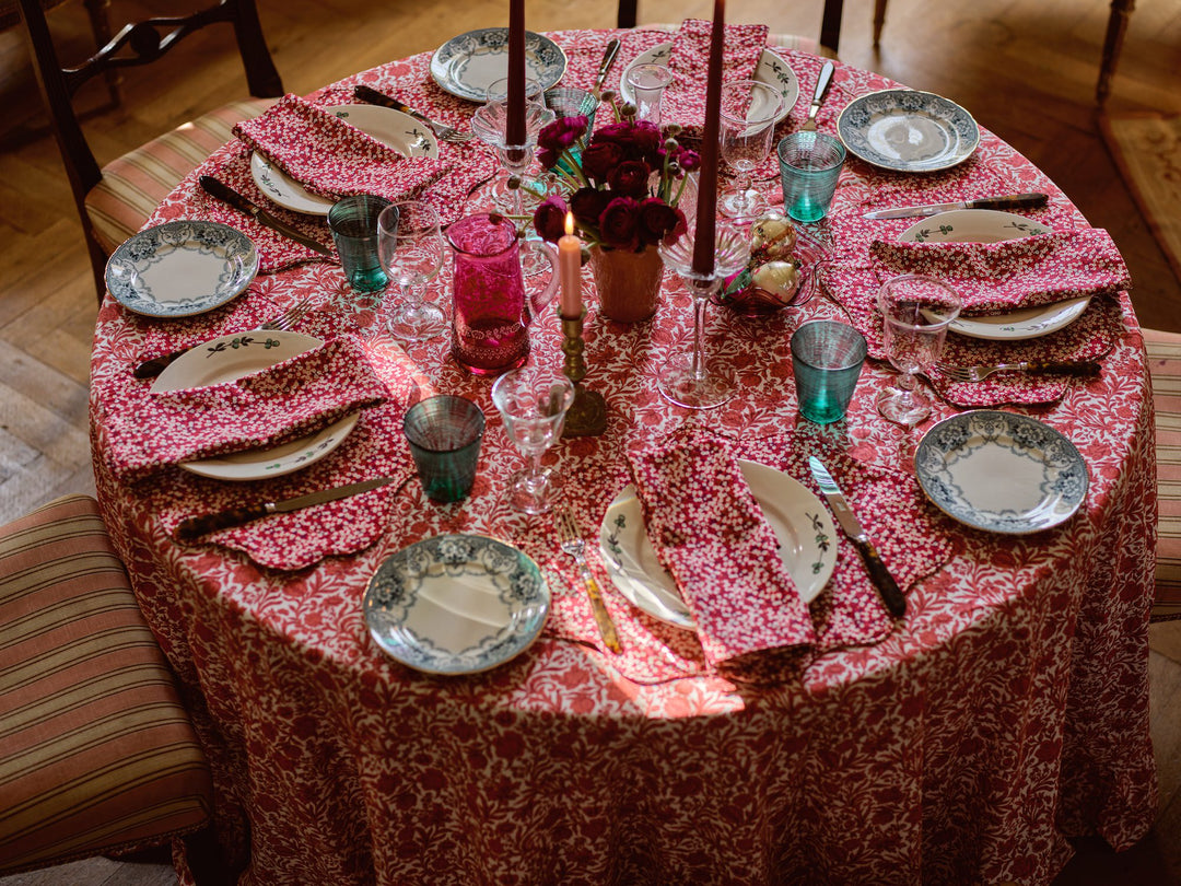 Creating the Perfect Christmas Table with Coco & Wolf