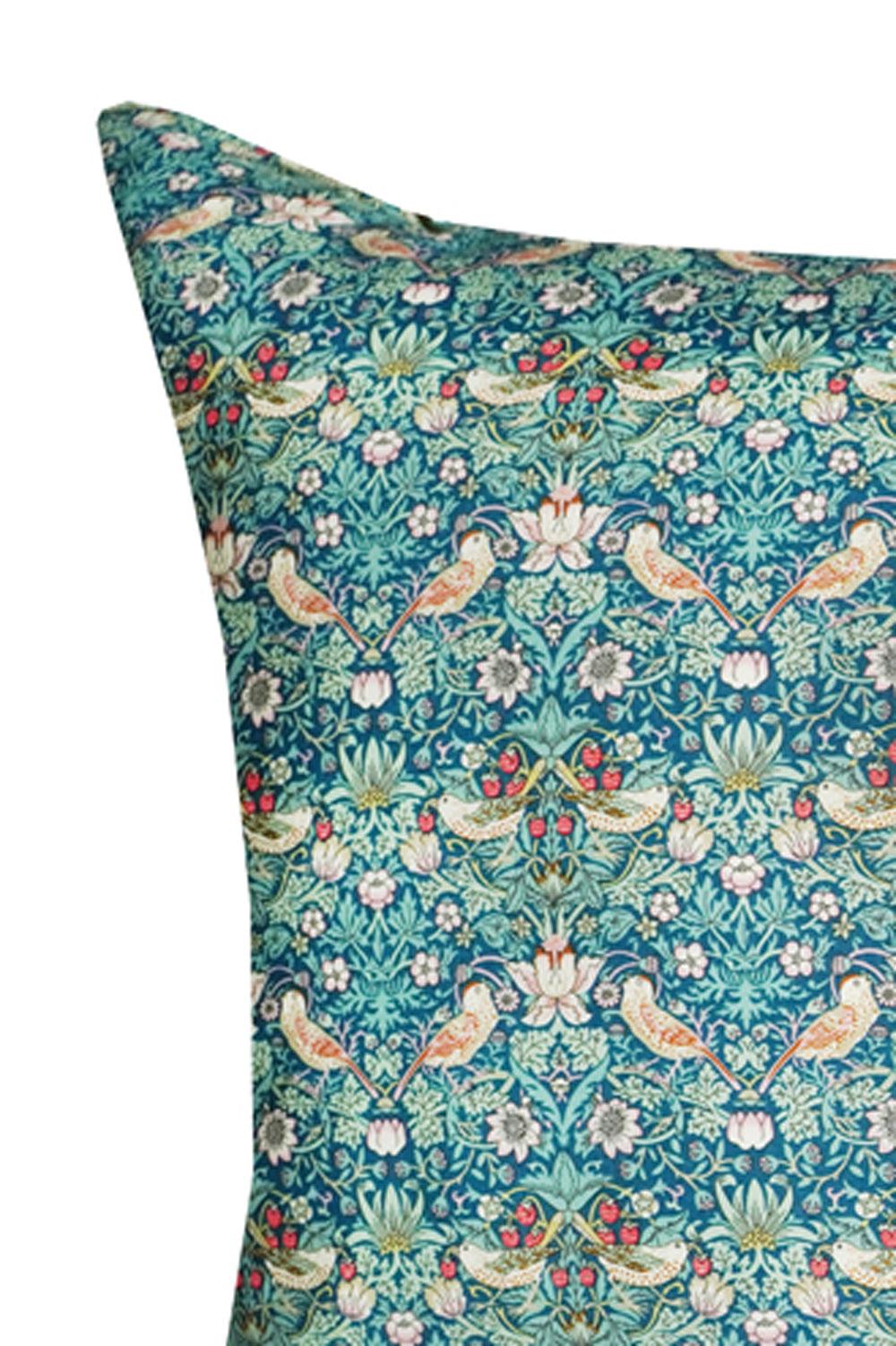 Housewife Edge Pillowcases - Coco & Wolf