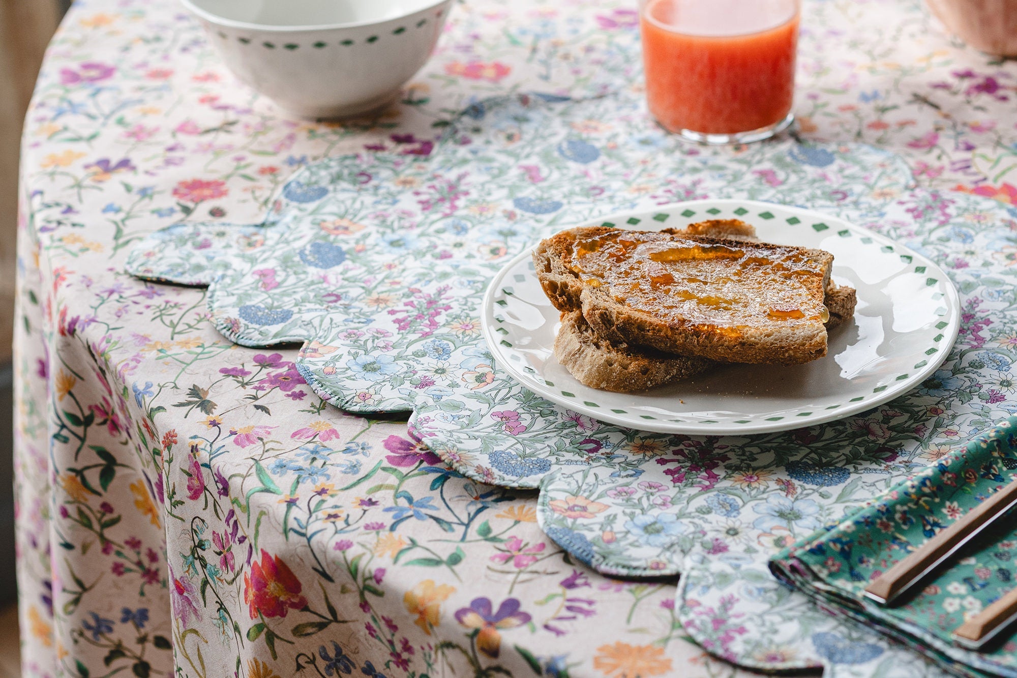 Coco & Wolf TABLE LINEN