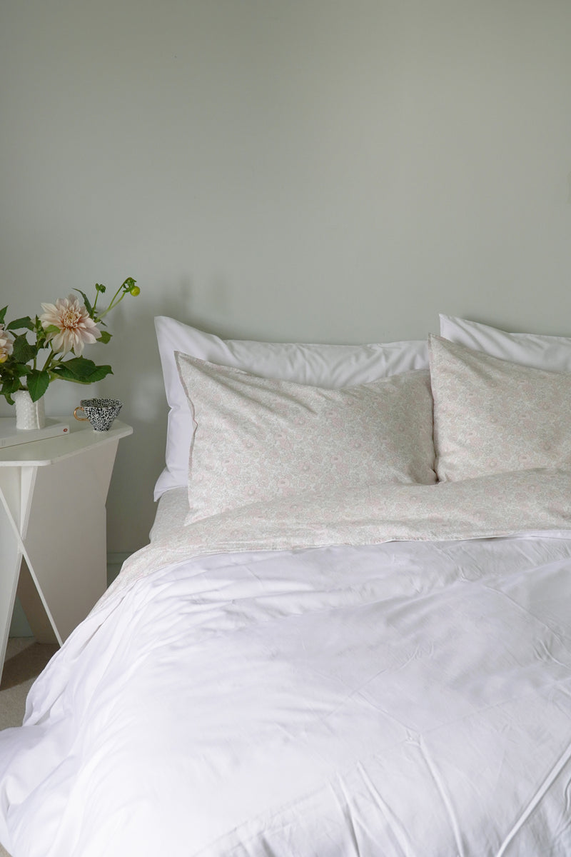 Bedding in White made with Liberty Fabric BETSY LACE