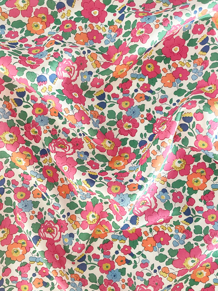 Liberty Fabric Tana Lawn® Cotton BETSY DEEP PINK