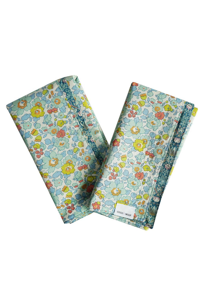 Reversible Stitch Napkin Set made with Liberty Fabric BETSY SAGE & STRAWBERRY THIEF - Coco & Wolf