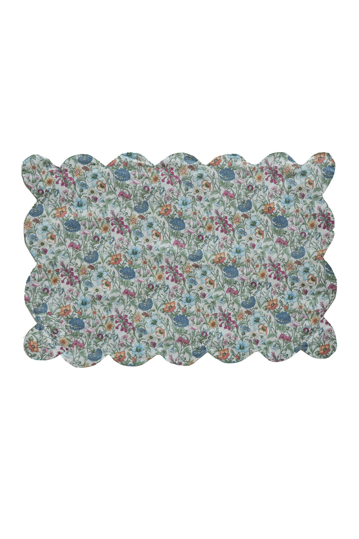 Reversible Scalloped Placemat made with Liberty Fabric DONNA LEIGH & RACHEL