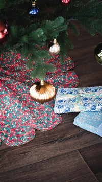 Christmas Tree Skirt made with Liberty Fabric WILTSHIRE GOLD - Coco & Wolf