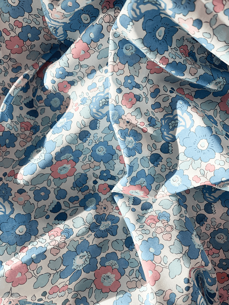 Fitted Sheet made with Liberty Fabric BETSY BLUE - Coco & Wolf