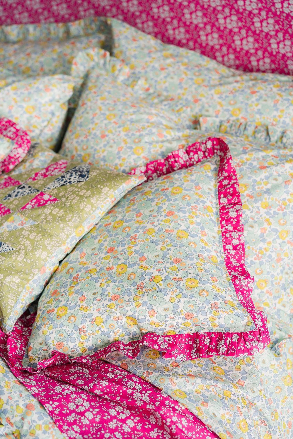 Coco & Wolf Fitted Sheet Liberty Fabric CAPEL FUCHSIA