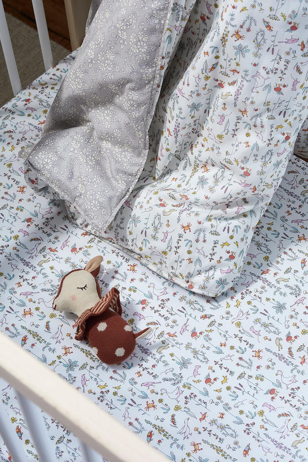 Fitted Sheet made with Liberty Fabric THEO PINK - Coco & Wolf