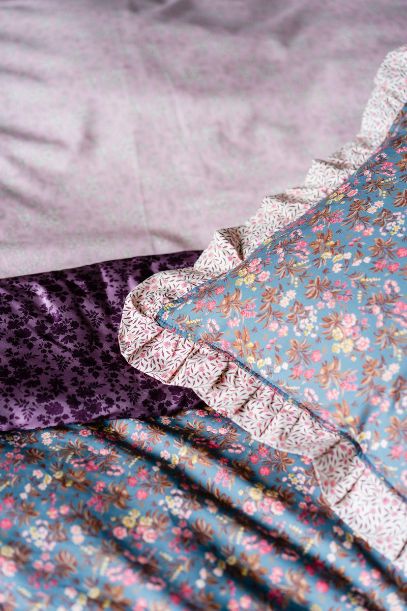 Reversible Heirloom Quilt made with Liberty Fabric FLORAL FABLE & CAPEL - Coco & Wolf
