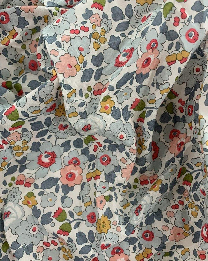 Liberty Fabric Tana Lawn® Cotton BETSY GREY