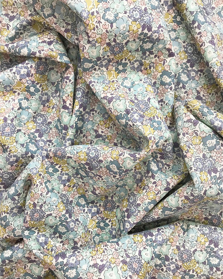 Liberty Fabric Tana Lawn® Cotton MICHELLE SEA GREEN