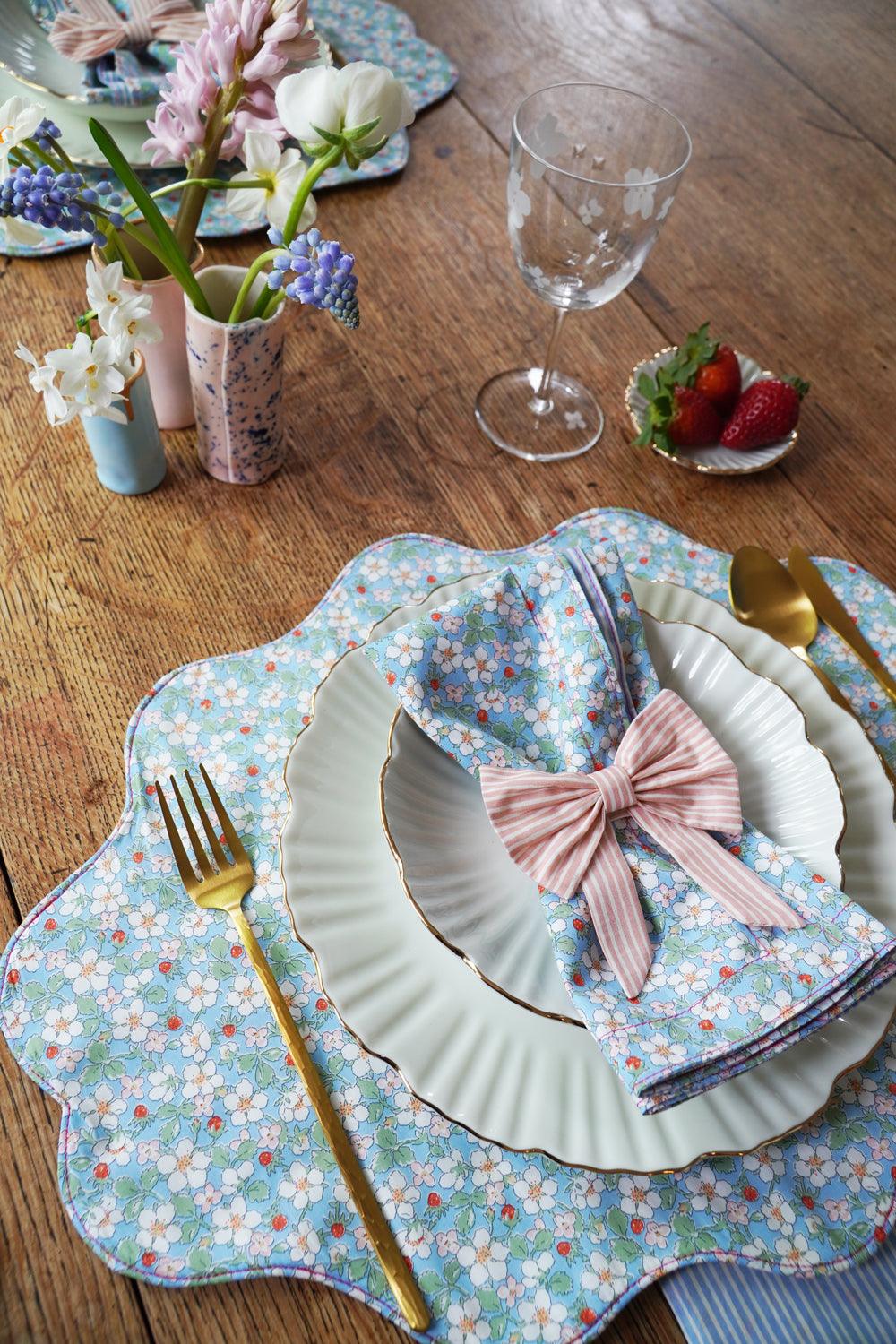 Reversible Stitch Napkin Set made with Liberty Fabric PAYSANNE BLOSSOM & ELEMENTS BLUE - Coco & Wolf