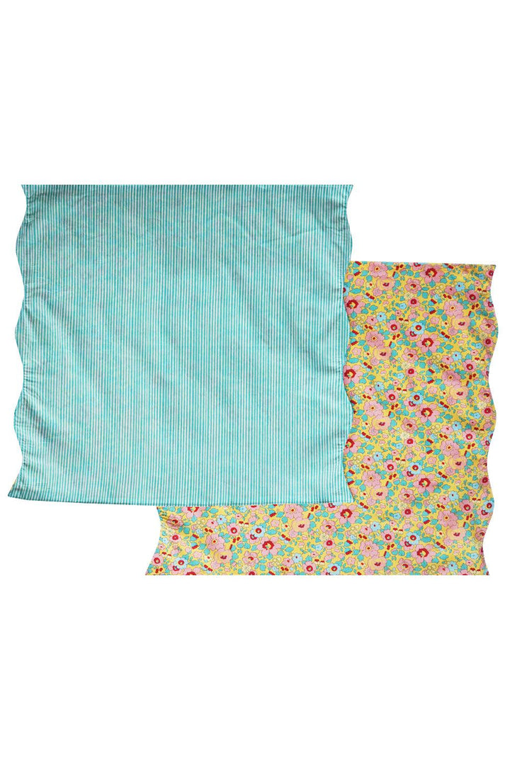 Reversible Wavy Napkin Set made with Liberty Fabric BETSY & ELEMENTS - Coco & Wolf