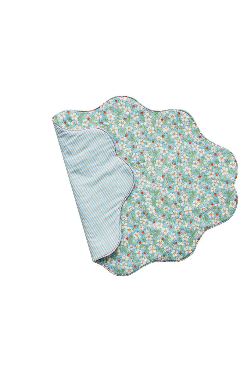 Reversible Wavy Placemat made with Liberty Fabric PAYSANNE BLOSSOM & ELEMENTS BLUE - Coco & Wolf
