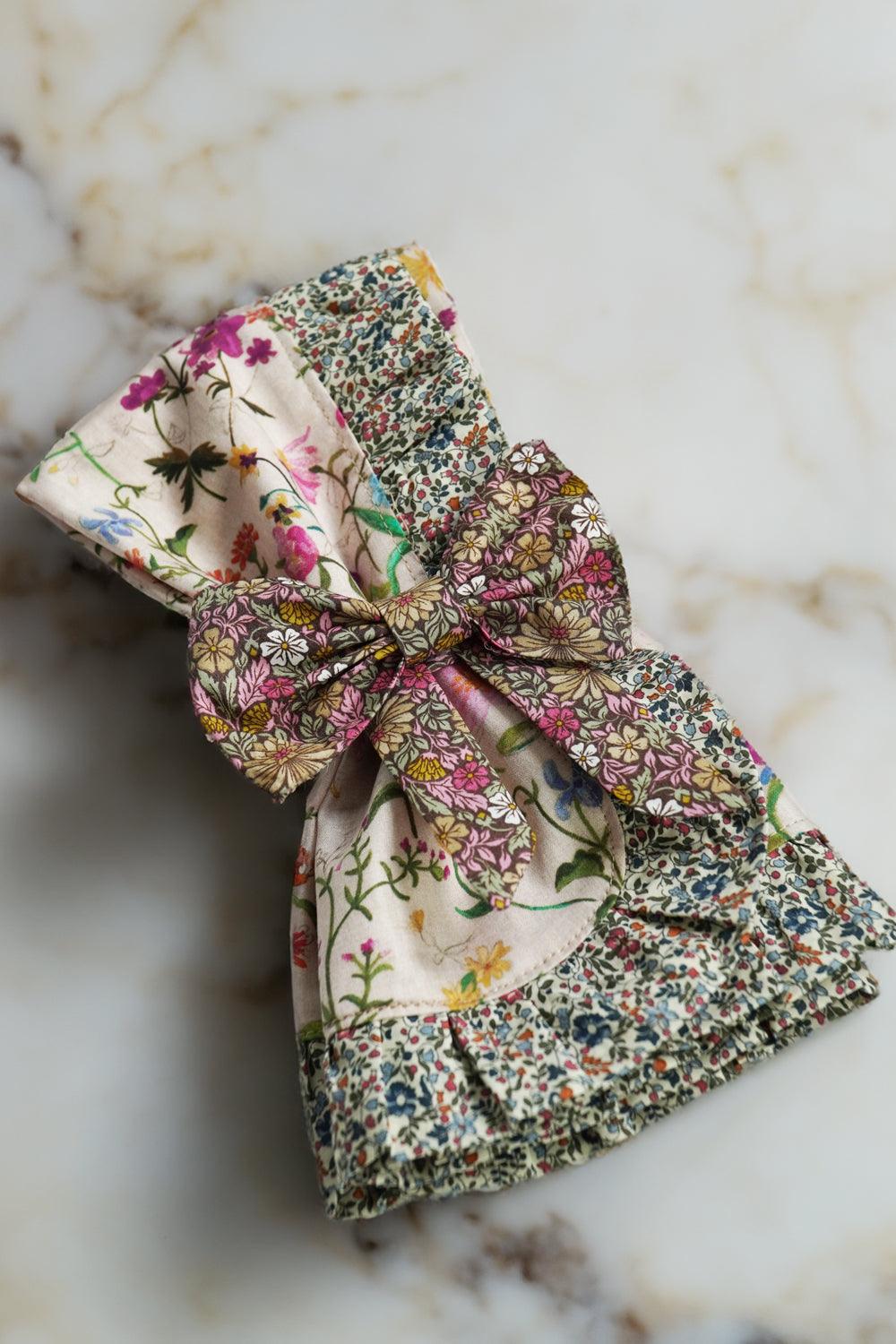 Set of 4 Napkin Ring Bows made with Liberty Fabric MOON FLOWER - Coco & Wolf