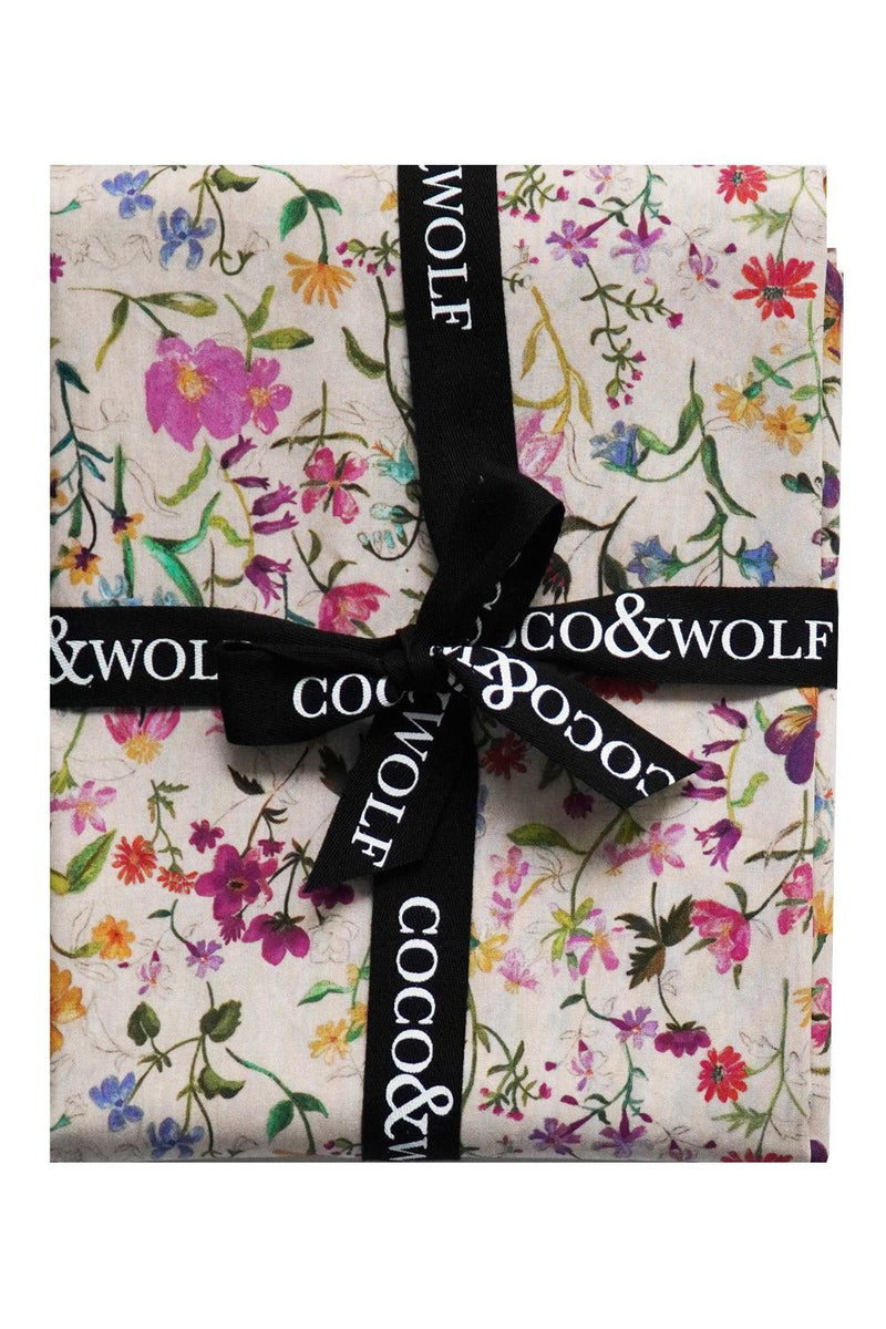 Table Runner made with Liberty Fabric LINEN GARDEN - Coco & Wolf